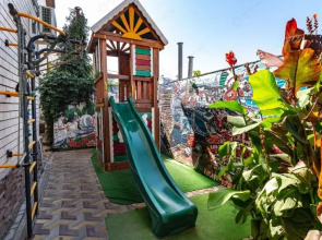 U Morya Villa Costa Guest House