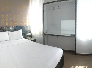 Отель Lavin Garden