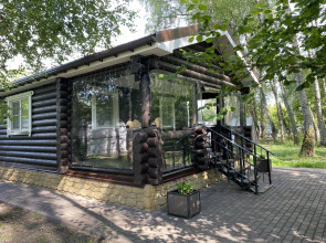 Частный Дом Уютный Домик в Лесу у Пруда