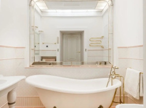 Апартаменты 5-комнатные HomeApart пр-т Независимости, 13