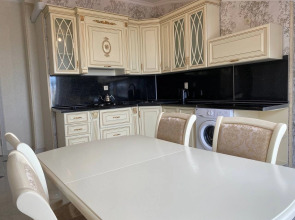 Квартира с Видом на Озеро Акгёль