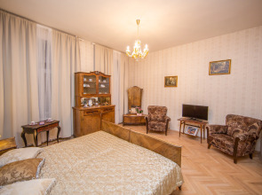 Апартаменты St. Isaak's 4 bedroom & 3 bathroom