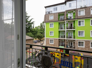 Апартаменты Red Apartments Арт Лайт Сити Шерли