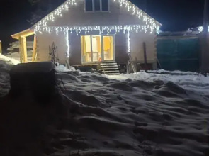 V Zhivopisnom Meste Na Beregu Reki Biya Private House