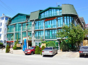 Venetsiya Hotel