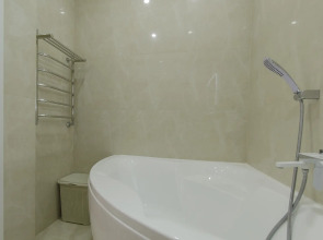 Апартаменты 4 комнатная на заливе