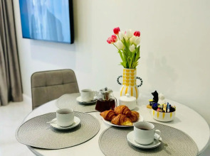 Апартаменты на Римской 5