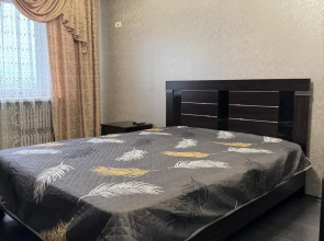 1-Komnatnaya Novaya S Khoroshim Remontom Flat