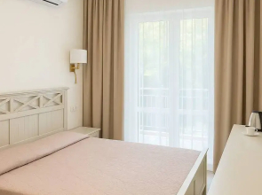 Aura Apartments