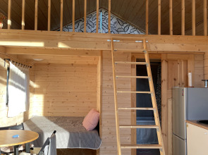 Дом Уютный домик у Игоры, белый