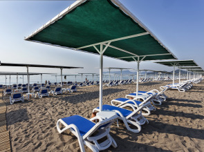 Отель Karmir Resort  & SPA