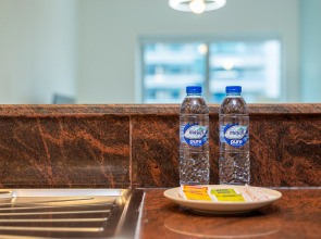 Apartments Marco Polo - 1BR with Marina Views Near Metro & Marina Mall