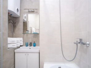 Апартаменты RED APARTMENTS Арт Лайт Дойл