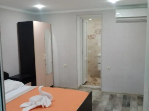 Гостевой дом AT Relax House