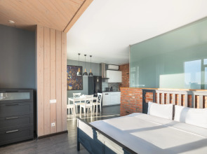 Апартаменты Tokyo Loft with high bridges sea view