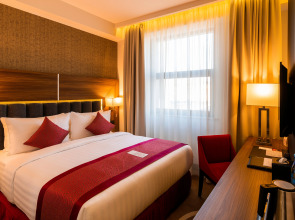 Отель Ramada and Suites by Wyndham Yerevan