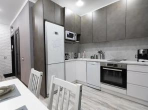 Апартаменты на Бредова 32