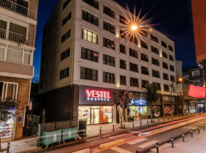 Отель Roys Hotel & Suites