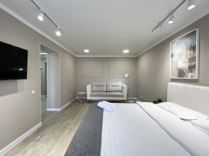 Toraygyrova 6 Apartaments
