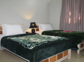 Apple Karachi Guest House