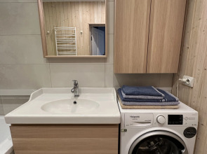 Апартаменты с двумя спальнями в частном доме