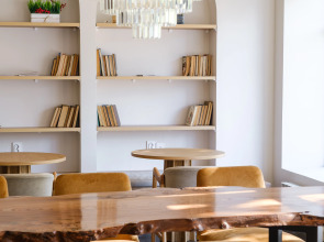 Отель Hubilay Khan