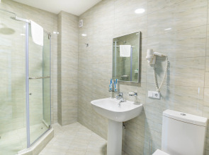 Отель Royal Petrol