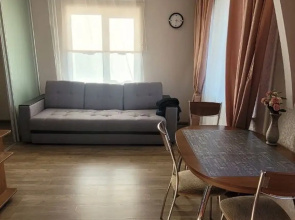 Na Ulitse Krasnykh Madyyar 66 Flat