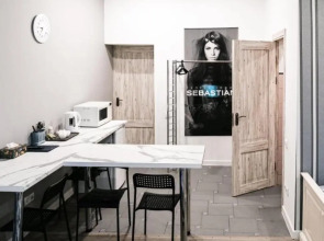 Гостевой дом с часами