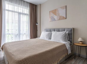 Апартаменты Red Apartments Арт Лайт Сити Форд