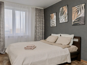 Privi House na prospekte Kalashnikova Flat