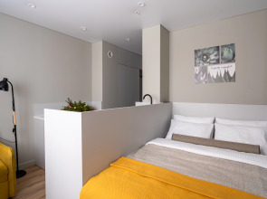 Апартаменты ДВА ГОРОДА - Салют