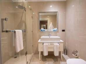 Отель Sapphire Inn