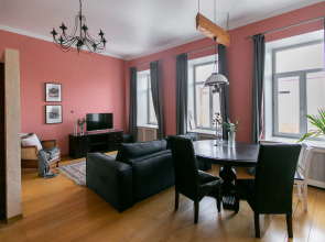 Апартаменты четырёхкомнатные в центре города