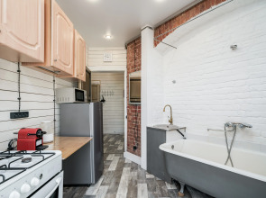 Апартаменты SREDNYAYA PODYACHESKAYA 6 APARTMENTS Просторные трехкомнатные апартаменты Park Lane Inn для 3-х взрослых