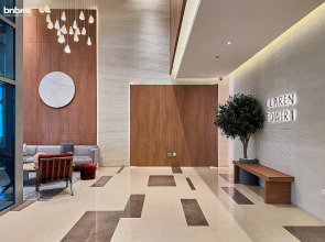 Апартаменты Bnbme Claren Tower Studio