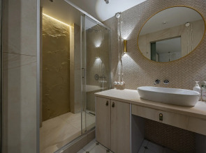 Апартаменты в Центре на Невзоровых 7 Сова-Дом