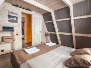 Вилла Семейно-Туристический загородный клуб Карамелькино Коттедж 4