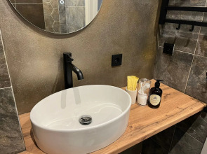 Апартаменты с проектором в комплексе с бассейном