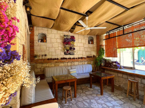 Alayaz Hotel