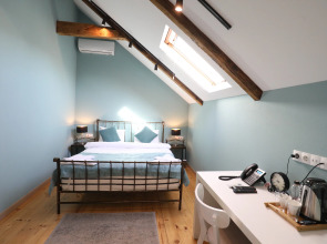 Отель История Тбилиси