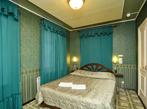 Отель Белое и Черное