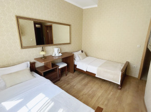 Меблированные комнаты Елизавета на ул.Островского 45