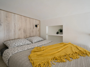 Апартаменты Двухуровневый Лофт в центре