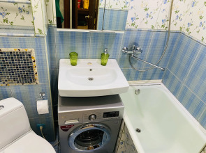 Квартира Уютная в пешей доступности от метро