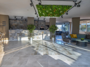 Отель Tourist Antalya