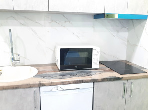 Квартира-студия новая в самом центре города с дизайнерским ремонтом