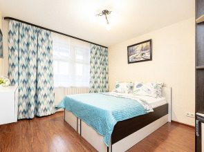 Апартаменты двухкомнатные  на Мещерском бульваре 3/3 .м.Cтрелка. Сова-Дом