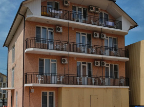 Kurotrtnyij Roman Mini-Hotel