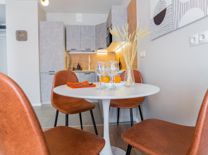 Апартаменты Класса Люкс с Дизайнерским Ремонтом от LetoApart